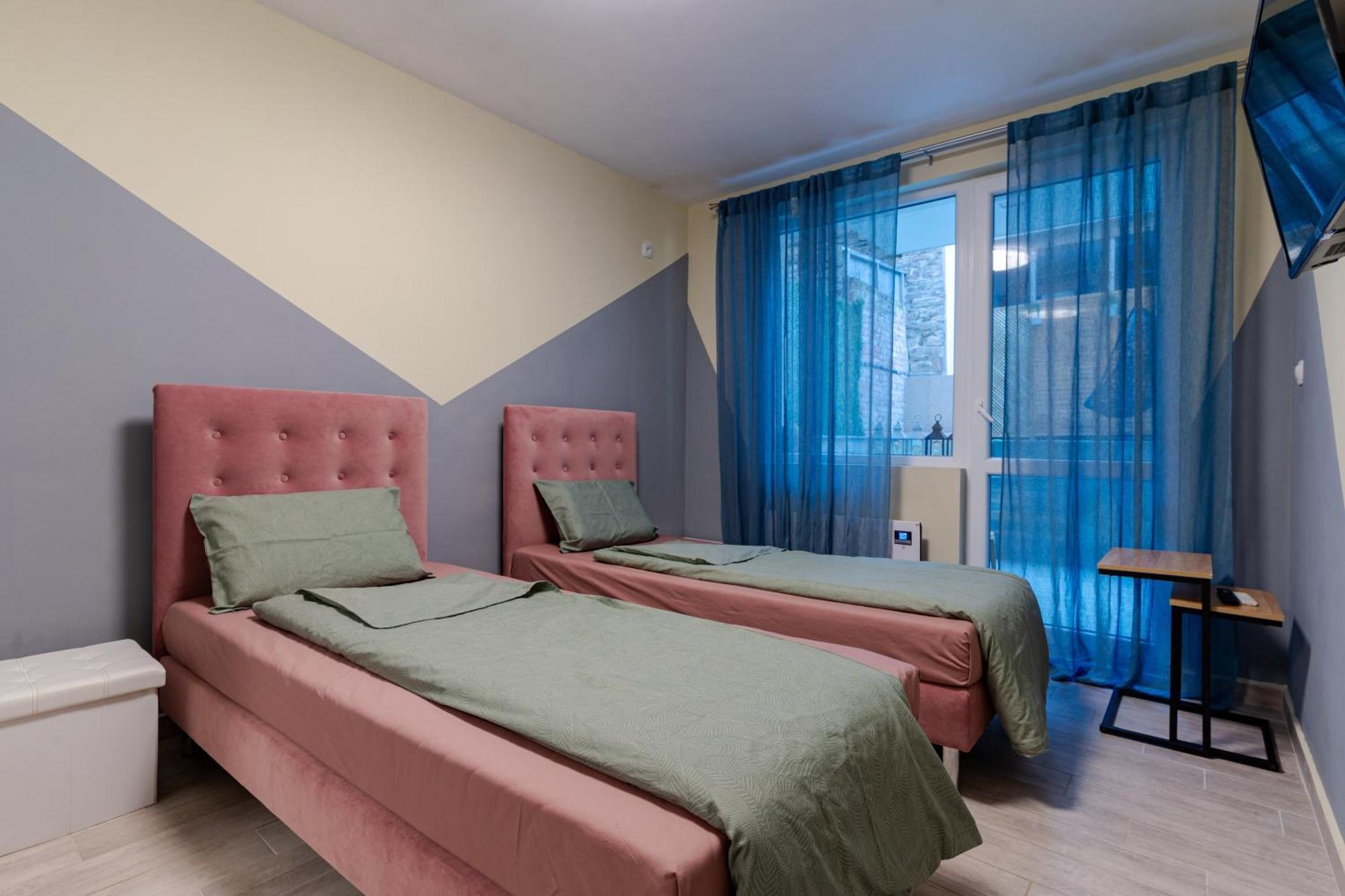 Mirela Guest Apartment Veliko Tarnovo Kültér fotó